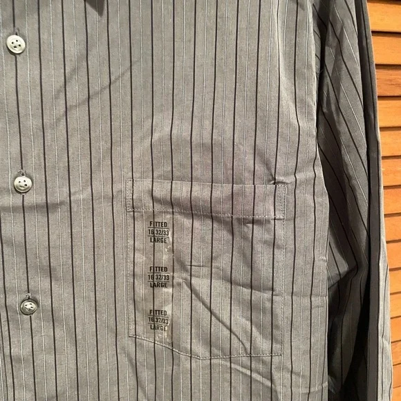 Van Heusen Men’s Wrinkle Free Fitted Business Casual Striped Dress Shirt Sz L - Picture 4 of 7
